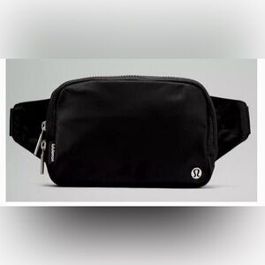 LULULEMON 2L beltbag